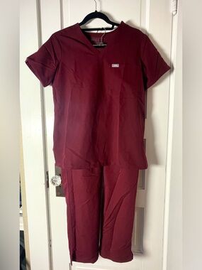 Figs Women's Scrub Set in Burgundy Wine (S, L)
